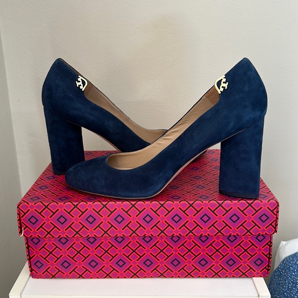 EUC Tory Burch Elizabeth 85mm Round-Toe Pump - Royal Navy Suede (Size 10) - Picture 3 of 12